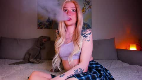 Snapshot of twiinkie_pie chatting on January 4, 2025, 5:05 pm Maria 3 online show from January 4, 2025, 5:05 pm