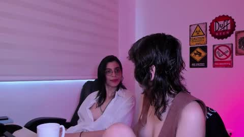 Snapshot of twilightmuses chatting on February 16, 2026, 7:21 pm Eve Lili online show from February 16, 2026, 7:21 pm