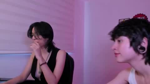 Snapshot of twilightmuses chatting on March 4, 2026, 9:43 pm Eve Lili online show from March 4, 2026, 9:43 pm