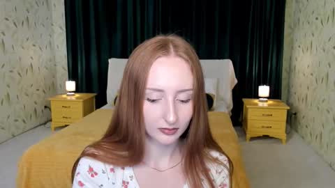 Snapshot of twilightserenade chatting on November 3, 2025, 11:33 am twilightserenade online show from November 3, 2025, 11:33 am