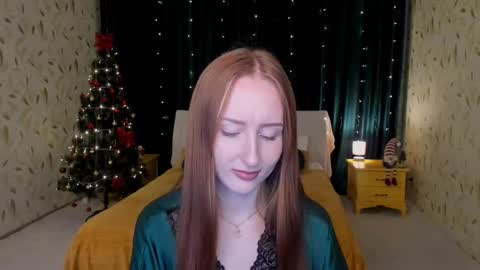 Snapshot of twilightserenade chatting on December 4, 2025, 11:41 am twilightserenade online show from December 4, 2025, 11:41 am