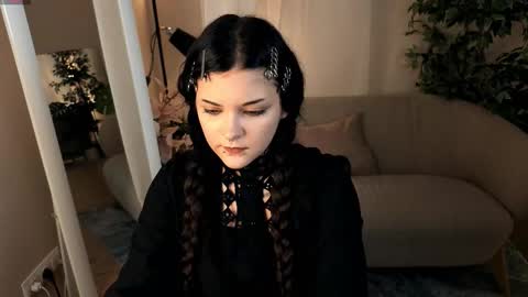 Snapshot of twilightwalk chatting on October 14, 2025, 7:47 pm Melanie online show from October 14, 2025, 7:47 pm