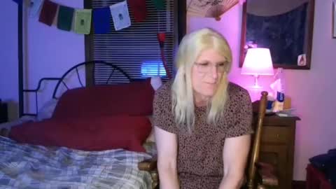 Kitten online show from January 16, 2026, 1:09 am