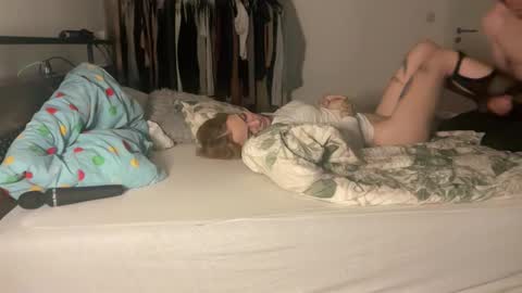 TwinFlameDesire online show from November 22, 2025, 12:20 am