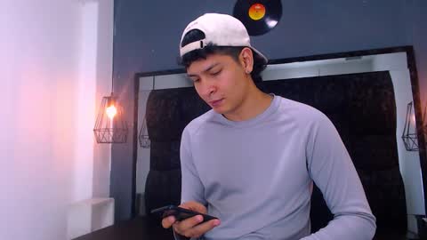 Snapshot of twink_bunny chatting on February 5, 2026, 4:06 am samu online show from February 5, 2026, 4:06 am