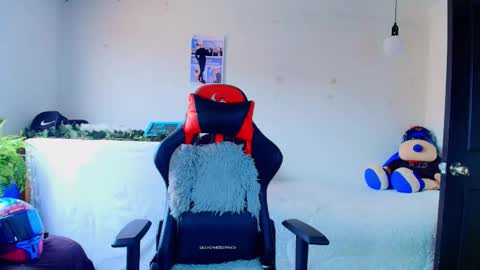  Bad boy sebastian  online show from November 19, 2025, 3:56 pm