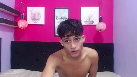 Snapshot of twink_sexo chatting on April 8, 2026, 7:03 pm paulo sexy bigcock hot online show from April 8, 2026, 7:03 pm