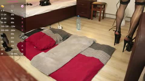 Vicky  Victor online show from December 4, 2025, 3:05 am