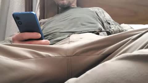 Snapshot of twinkkluvva chatting on February 8, 2026, 9:02 am twinkkluvva online show from February 8, 2026, 9:02 am