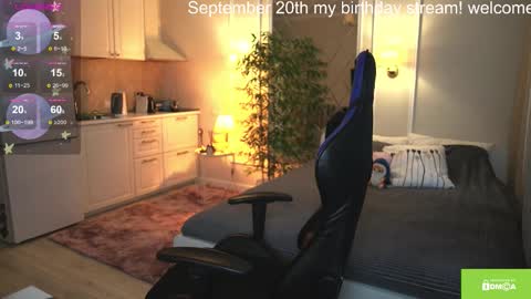 Eva online show from September 17, 2025, 3:57 pm