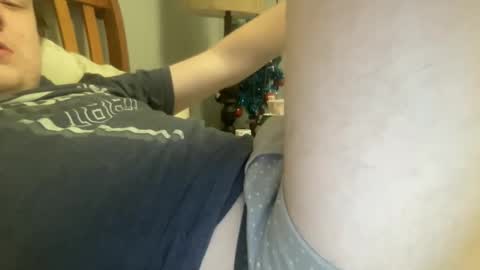 Snapshot of twinkmikexxx12 chatting on December 14, 2025, 1:44 am mike online show from December 14, 2025, 1:44 am