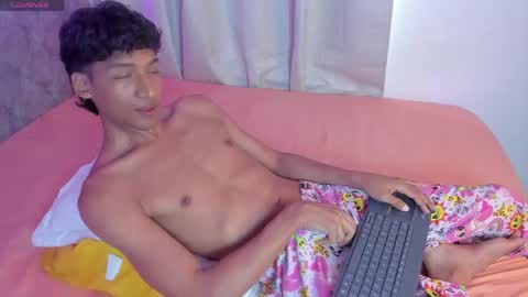 Snapshot of twinksboys_23 chatting on April 28, 2026, 1:49 pm twinksboys_23 online show from April 28, 2026, 1:49 pm