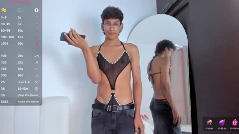 Snapshot of twinksboys_23 chatting on May 25, 2026, 12:55 pm twinksboys_23 online show from May 25, 2026, 12:55 pm
