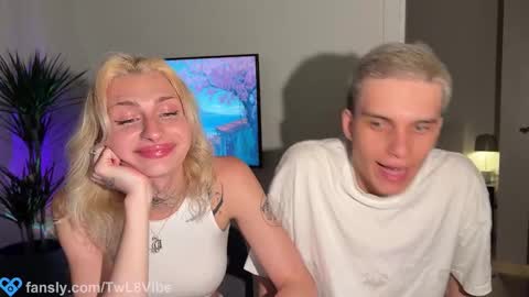 Snapshot of twl8vibe chatting on February 12, 2026, 11:00 pm Molly and Nick online show from February 12, 2026, 11:00 pm