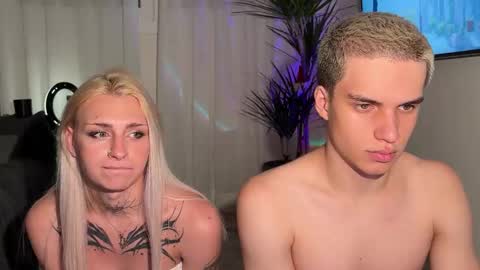 Snapshot of twl8vibe chatting on February 13, 2026, 10:50 pm Molly and Nick online show from February 13, 2026, 10:50 pm