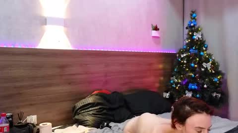 GeraTender1 and Elliot muscle02 online show from December 24, 2024, 9:22 pm