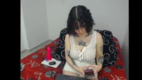 Snapshot of two_souls69 chatting on March 7, 2025, 3:40 am Matt online show from March 7, 2025, 3:40 am