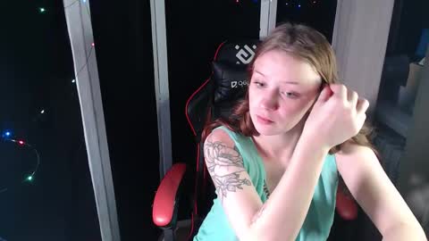 Snapshot of twocutiecats chatting on November 8, 2025, 3:12 pm Eva and Tim online show from November 8, 2025, 3:12 pm