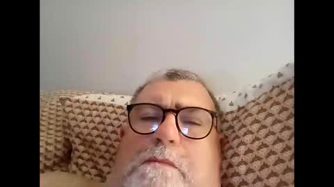 Snapshot of twohats2810 chatting on March 12, 2026, 10:38 pm twohats2810 online show from March 12, 2026, 10:38 pm