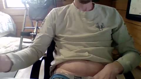 Snapshot of twootall chatting on February 6, 2025, 7:51 pm twootall online show from February 6, 2025, 7:51 pm