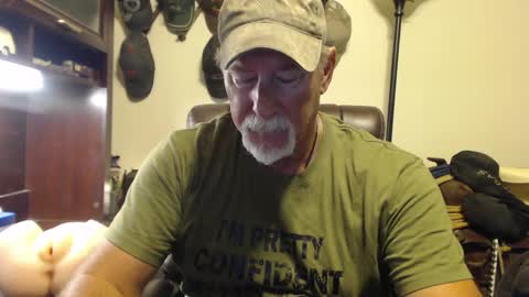Snapshot of txlobo60 chatting on October 18, 2025, 9:37 pm txlobo60 online show from October 18, 2025, 9:37 pm