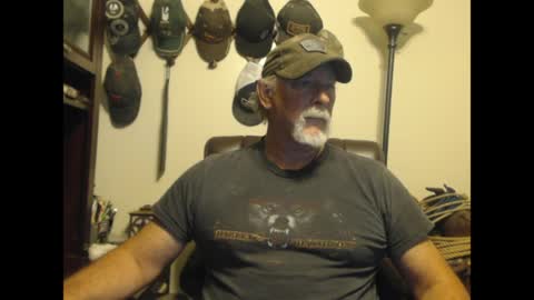 Snapshot of txlobo60 chatting on April 5, 2026, 4:48 pm txlobo60 online show from April 5, 2026, 4:48 pm