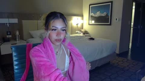 Snapshot of txstripper chatting on January 5, 2025, 4:47 am TheStripperAndTheRoughneck online show from January 5, 2025, 4:47 am