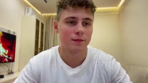 tyler_garrner online show from November 20, 2025, 4:18 pm