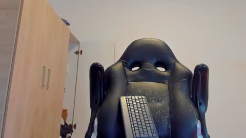     online show from January 16, 2025, 7:52 pm