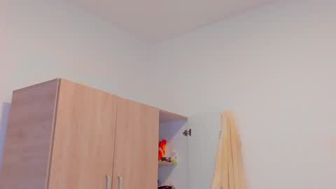     online show from January 17, 2025, 8:34 am