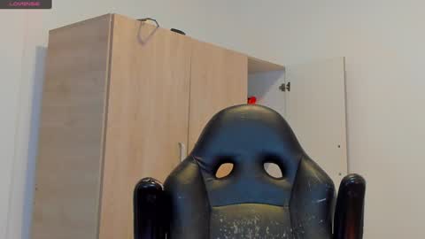     online show from January 23, 2025, 12:30 pm