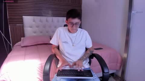 Snapshot of tylercross_ chatting on March 15, 2026, 5:41 pm Tyler online show from March 15, 2026, 5:41 pm