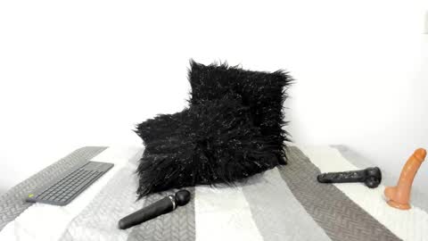 Tylor Martinez online show from October 27, 2025, 7:51 pm