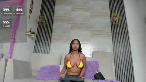 tyra_pettite online show from July 4, 2026, 7:42 pm