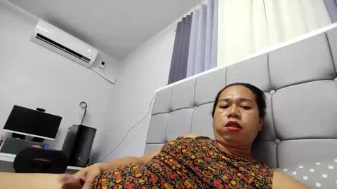 tyrahwang online show from March 29, 2026, 6:57 am