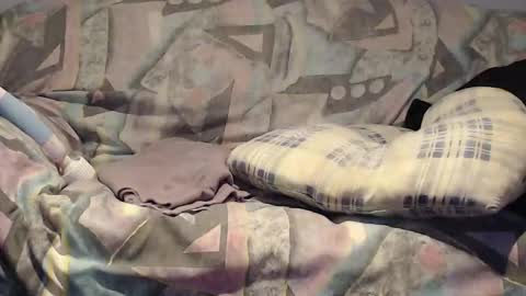 Snapshot of tyson2525 chatting on October 25, 2025, 4:09 am Helena and Tyson online show from October 25, 2025, 4:09 am