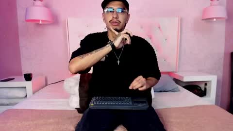 Snapshot of tysonriggs chatting on May 5, 2026, 3:14 am Tyson online show from May 5, 2026, 3:14 am