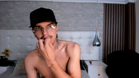 Snapshot of tysonriggs chatting on May 19, 2026, 12:33 pm Tyson online show from May 19, 2026, 12:33 pm