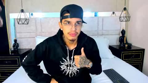 Snapshot of tysonriggs chatting on May 20, 2026, 12:00 pm Tyson online show from May 20, 2026, 12:00 pm