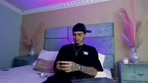 Snapshot of tysonriggs chatting on May 22, 2026, 12:11 pm Tyson online show from May 22, 2026, 12:11 pm