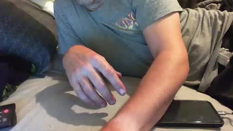 Snapshot of ucanwatchmeaus chatting on February 19, 2026, 7:10 pm UcanwatchmeAUS online show from February 19, 2026, 7:10 pm