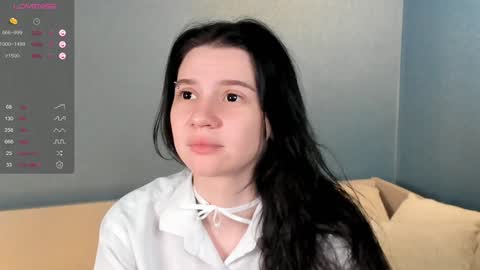 Snapshot of udelaborom chatting on February 6, 2025, 8:45 pm Lili online show from February 6, 2025, 8:45 pm