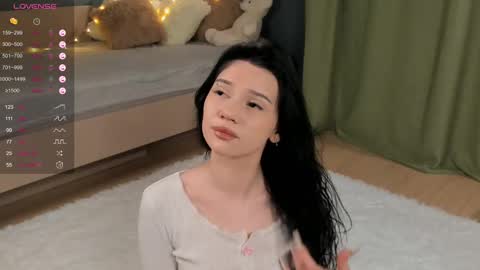 Snapshot of udelaborom chatting on February 11, 2025, 10:28 pm Lili online show from February 11, 2025, 10:28 pm