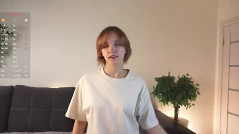 Snapshot of udelaborom chatting on December 5, 2025, 7:10 pm Lili online show from December 5, 2025, 7:10 pm