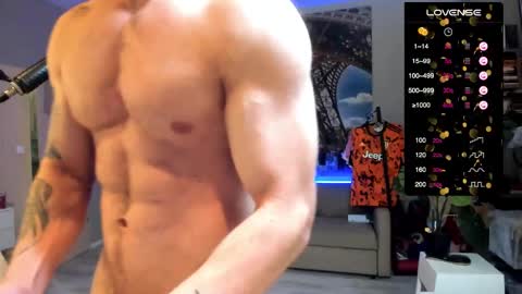 Snapshot of ukgymboy chatting on March 20, 2026, 1:05 pm James Iron online show from March 20, 2026, 1:05 pm