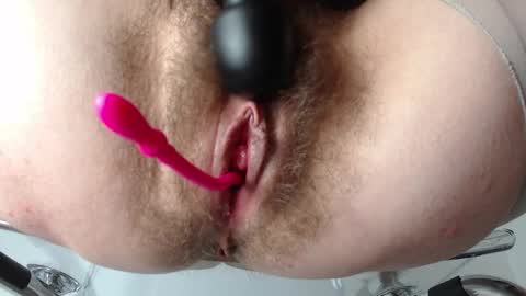 Snapshot of ukk_bit chatting on December 31, 2024, 6:48 am Megan online show from December 31, 2024, 6:48 am