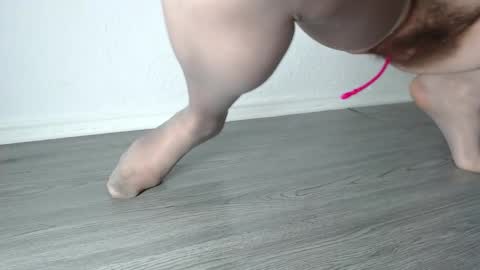 Snapshot of ukk_bit chatting on February 3, 2025, 3:42 am Megan online show from February 3, 2025, 3:42 am