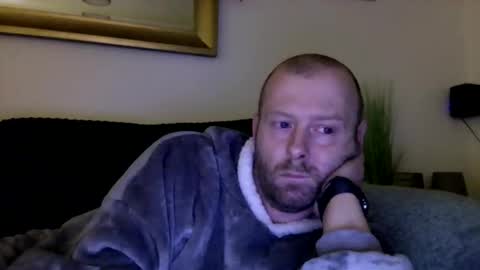 Snapshot of ukmatty3 chatting on December 18, 2024, 6:14 pm ukmatty3 online show from December 18, 2024, 6:14 pm