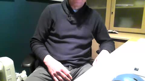 mark online show from February 25, 2026, 6:28 pm