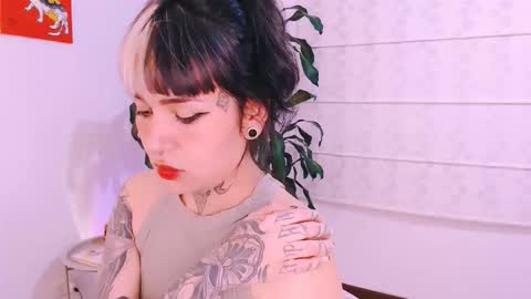 Snapshot of ulala_martina chatting on October 29, 2025, 1:19 am Martina online show from October 29, 2025, 1:19 am